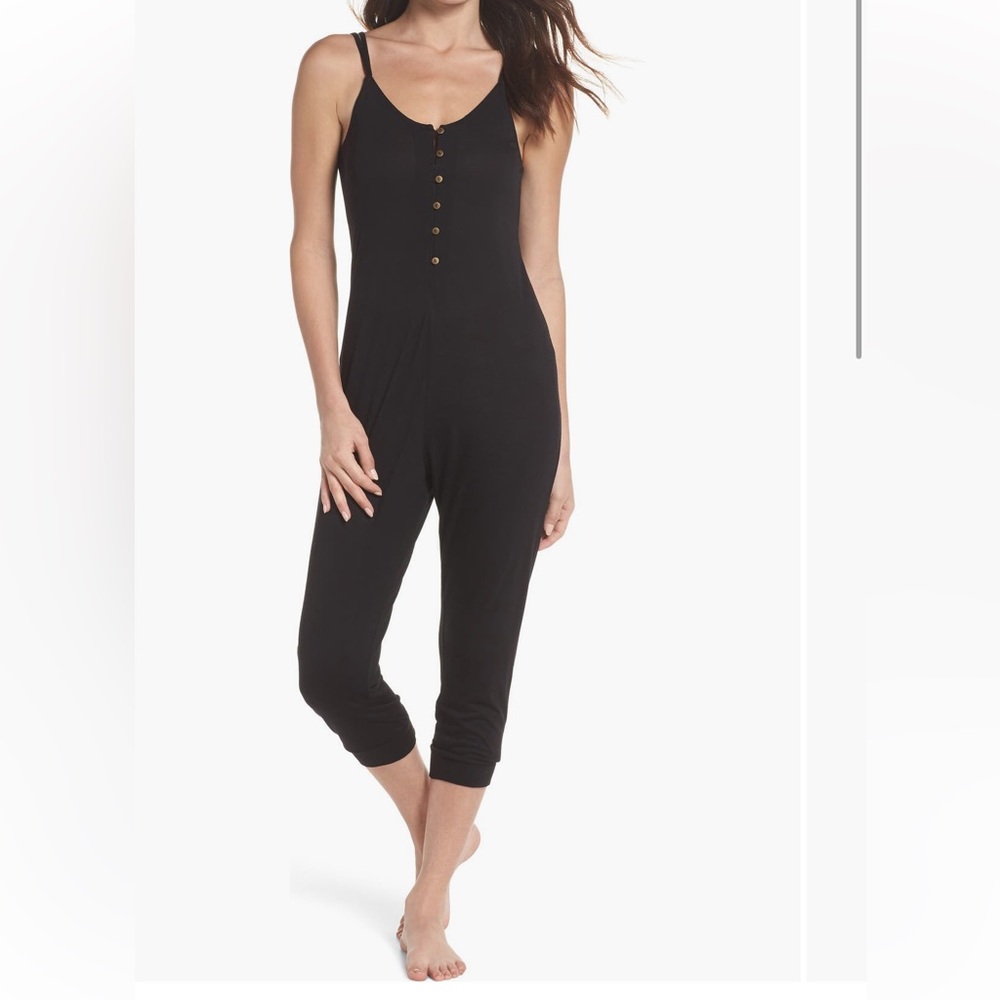 Black Sleeveless Jumpsuit